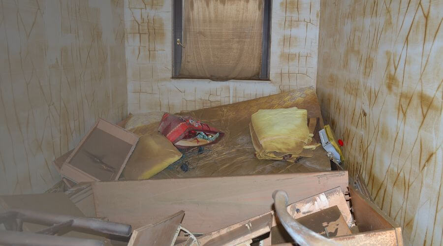 Why choose water damage restoration service for burst pipe water damage in Lowell